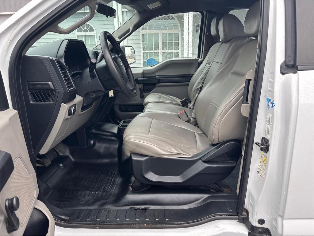 2016 Ford F150 XL photo