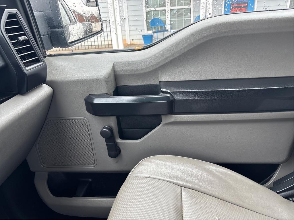 2016 Ford F150 XL photo