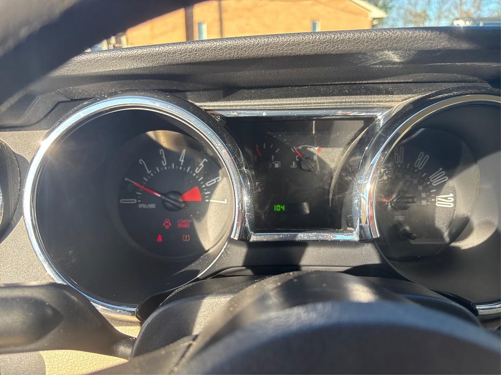 2008 Ford Mustang V6 Deluxe photo
