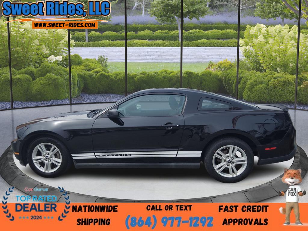 2010 Ford Mustang V6 Premium photo
