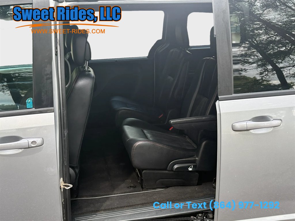 2018 Dodge Grand Caravan - $7,500