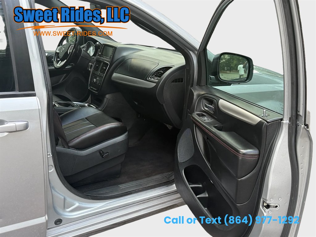 2018 Dodge Grand Caravan - $7,500