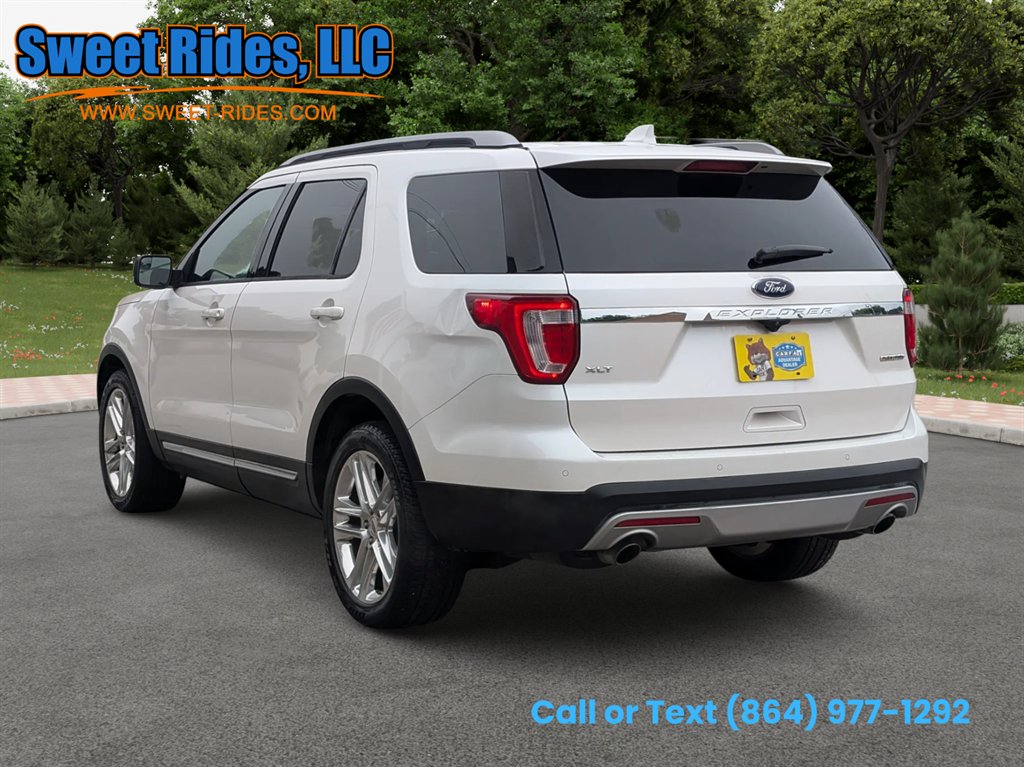 2016 Ford Explorer - $10,995