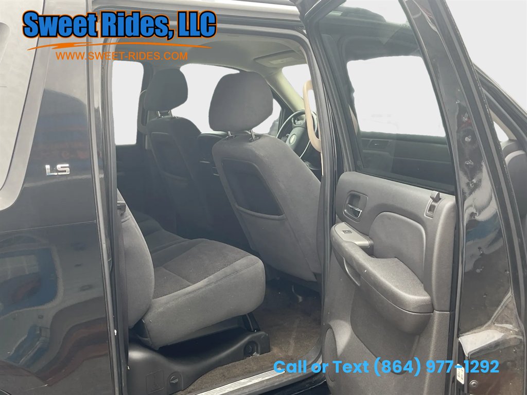 2008 Chevrolet Avalanche - $12,500