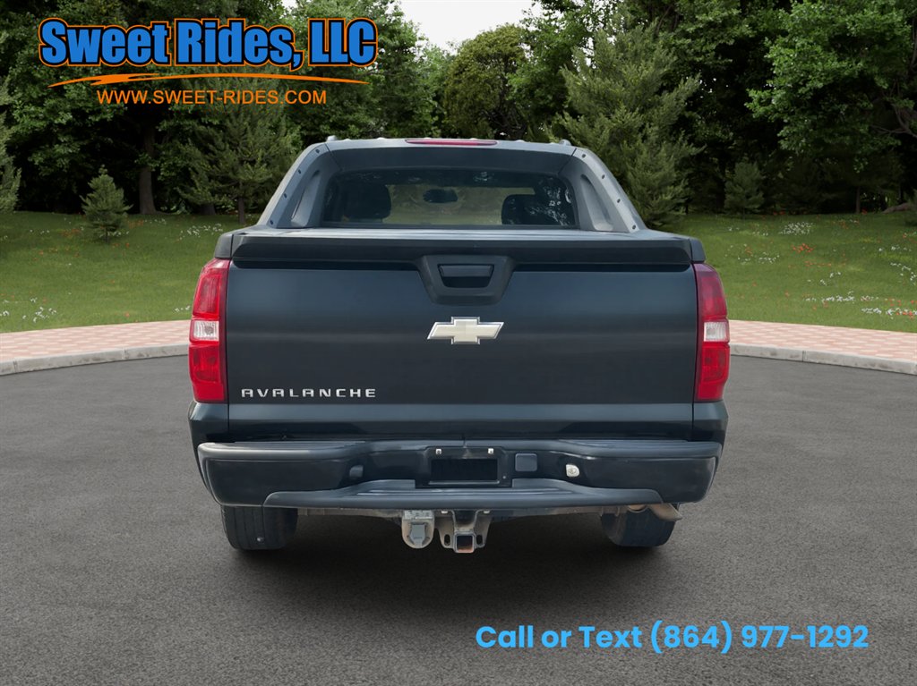 2008 Chevrolet Avalanche - $12,500
