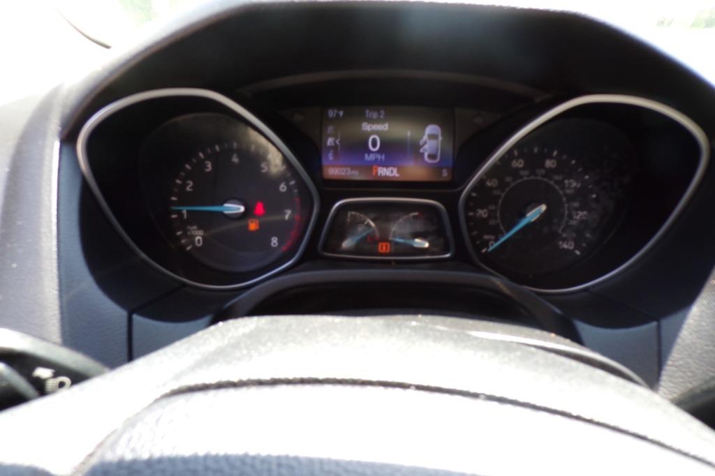 2017 Ford Focus SE photo