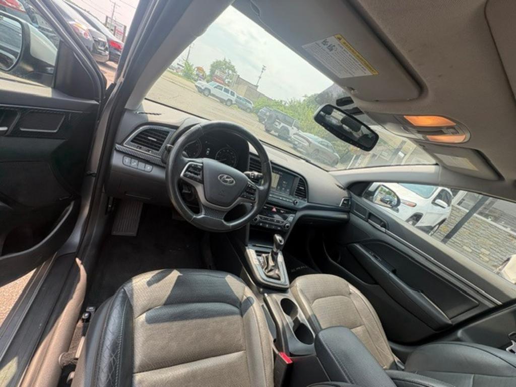 2017 Hyundai Elantra - $7,500