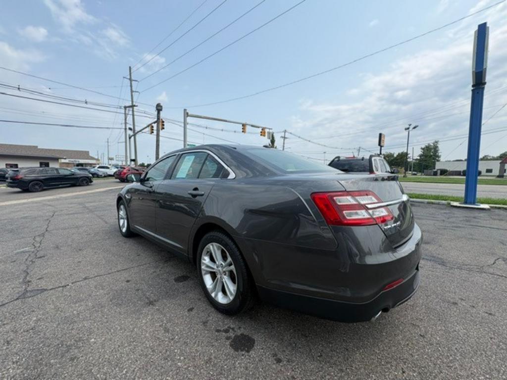 2018 Ford Taurus - $8,500