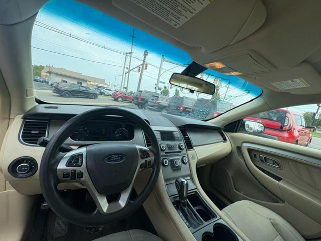 2018 Ford Taurus - $8,500