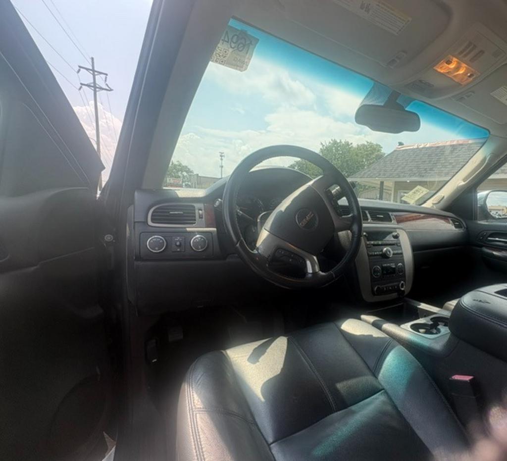 2009 GMC Yukon - $7,900