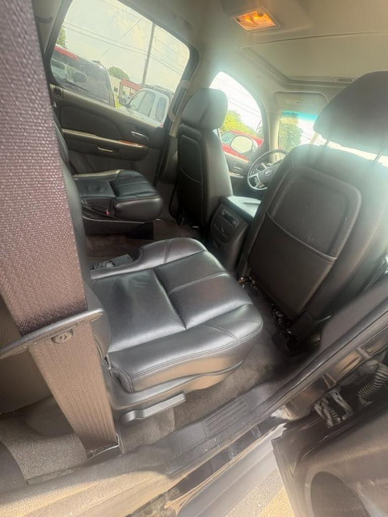 2009 GMC Yukon - $7,900
