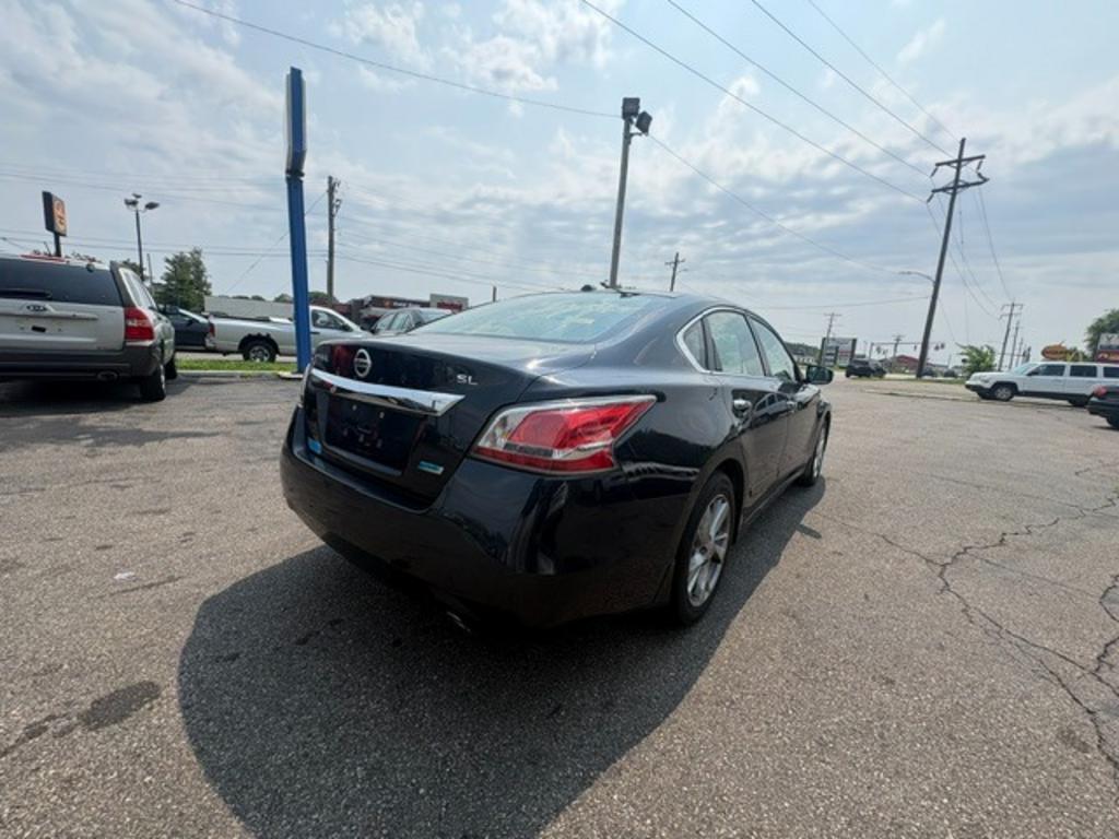 2014 Nissan Altima - $6,500