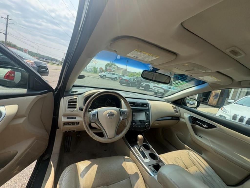2014 Nissan Altima - $6,500