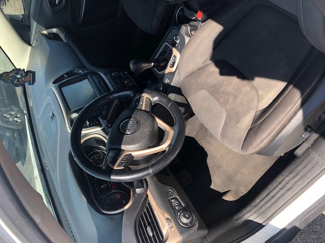 2015 Jeep Cherokee - $3,500