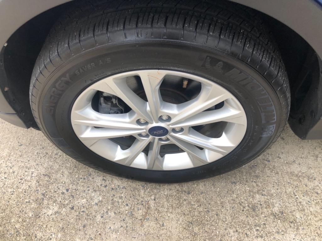 2018 Ford Escape SE photo