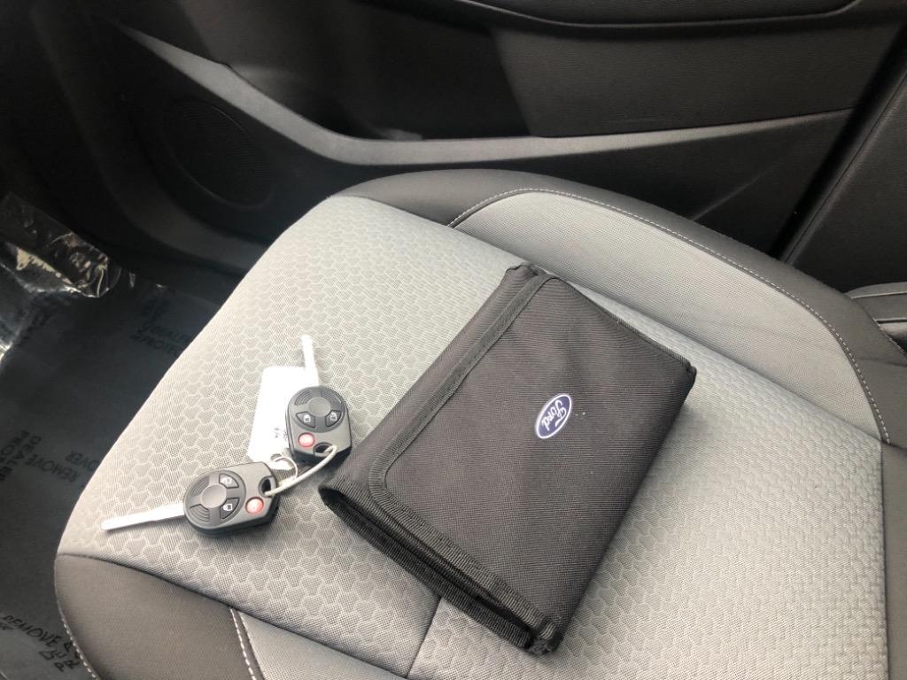2018 Ford Escape SE photo