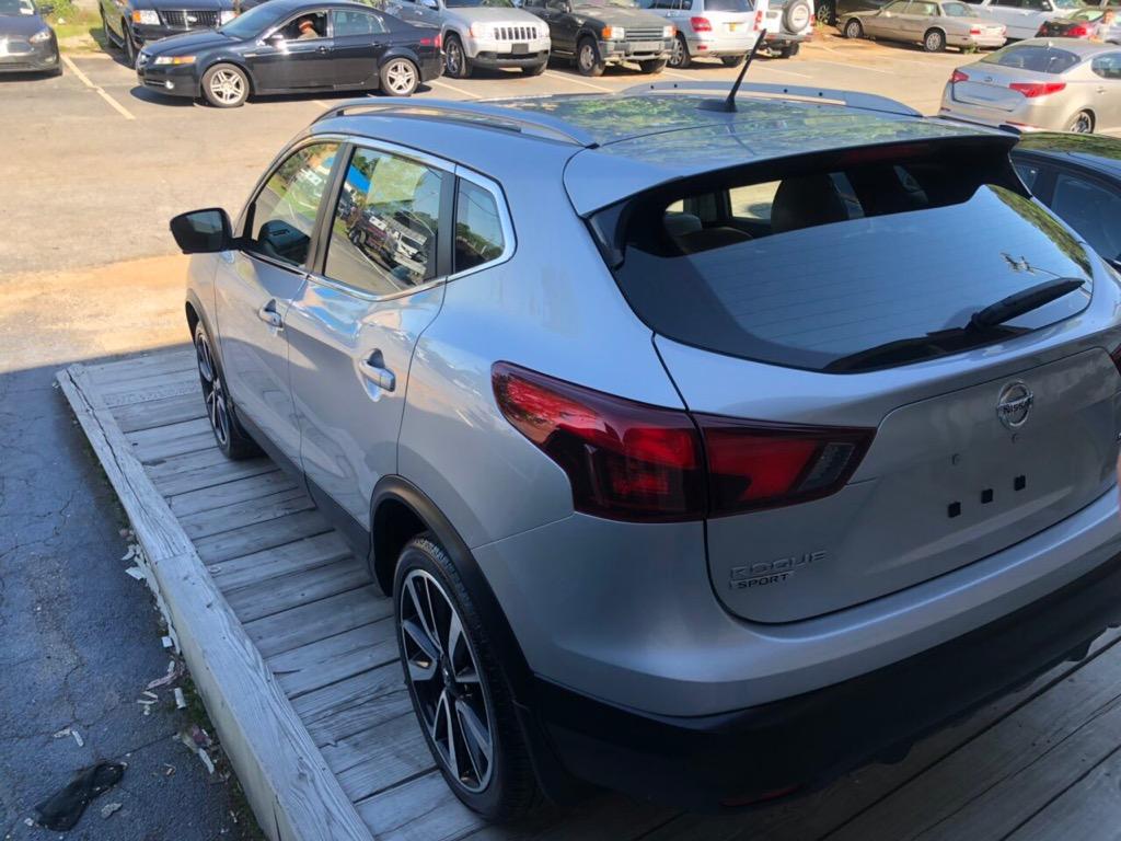 2018 Nissan Rogue Sport SL photo