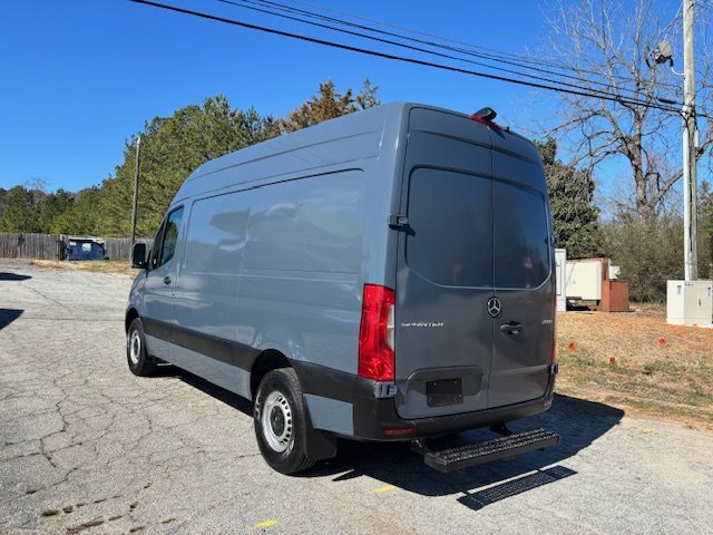 2019 Mercedes-Benz Sprinter 2500 High Roof photo