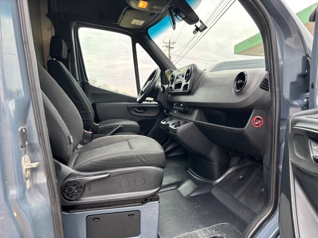 2019 Mercedes-Benz Sprinter 2500 High Roof photo