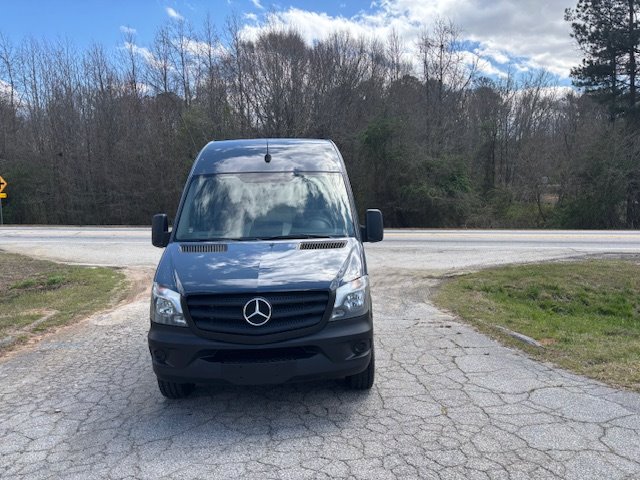 2018 Mercedes-Benz Sprinter 2500 High Roof photo