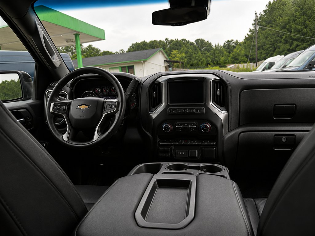 2020 Chevrolet Silverado 1500 - $16,999