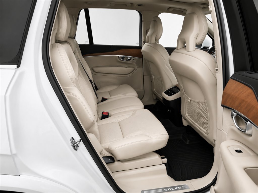 2018 Volvo XC90 - $15,999