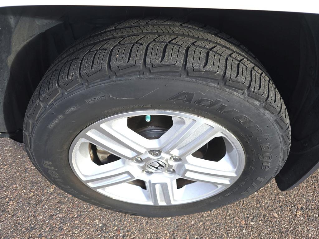2014 Honda Ridgeline - $22,995
