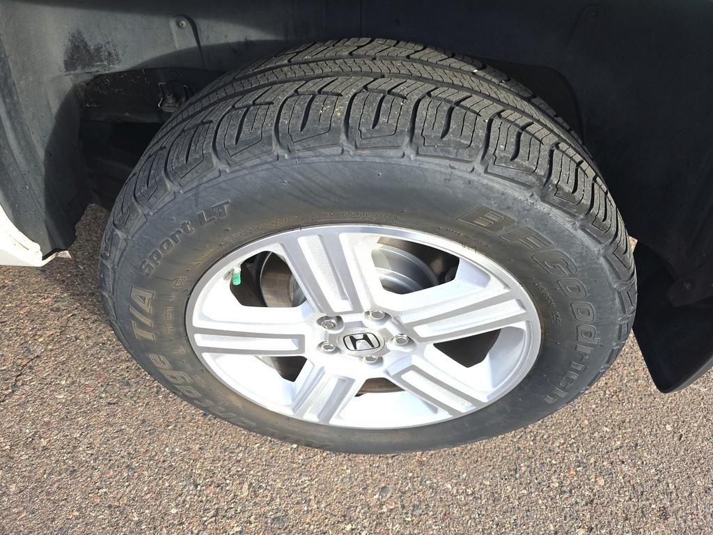 2014 Honda Ridgeline - $22,995