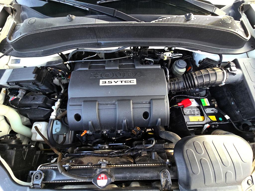 2014 Honda Ridgeline - $22,995