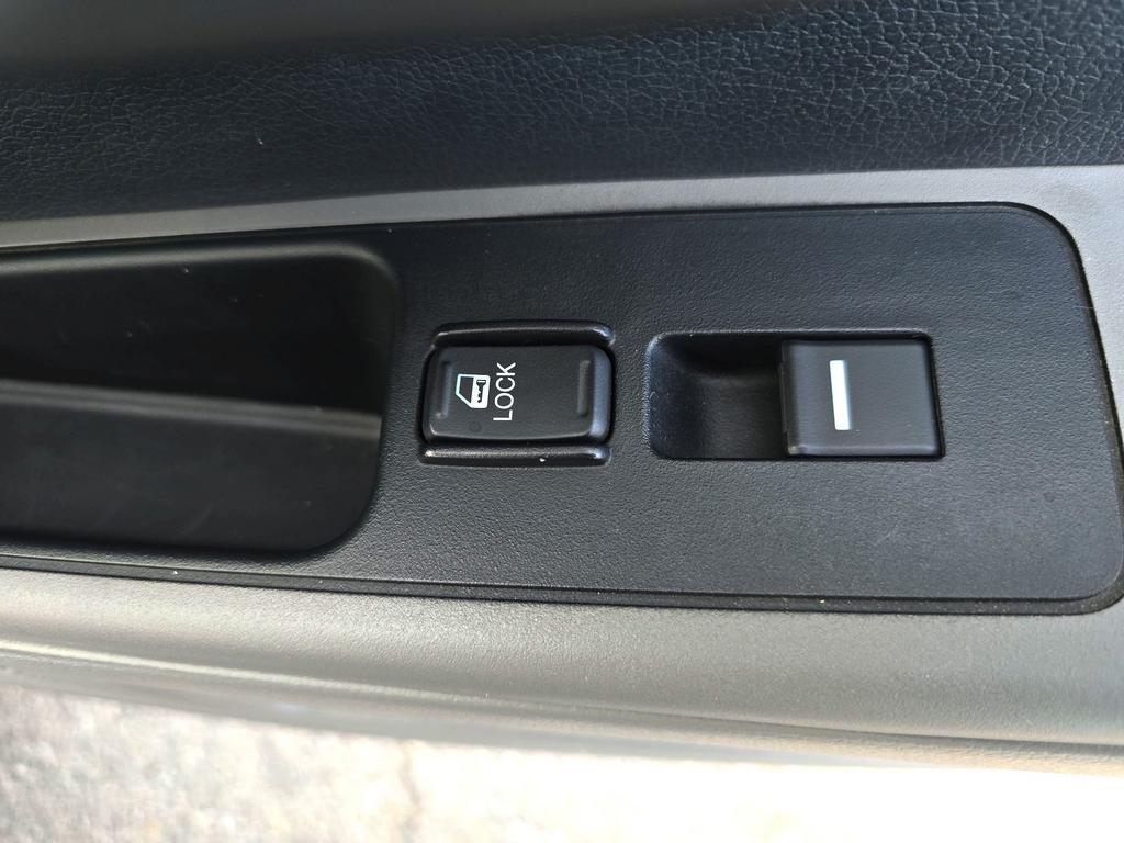 2014 Honda Ridgeline - $22,995