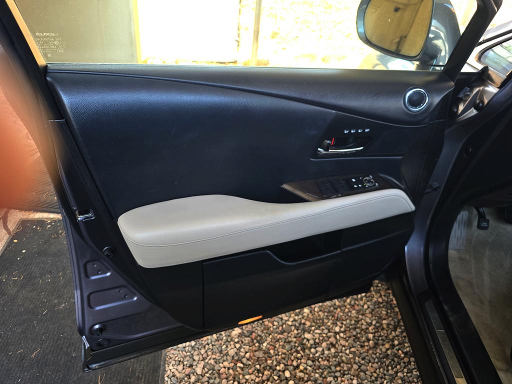 2014 Lexus RX - $17,995