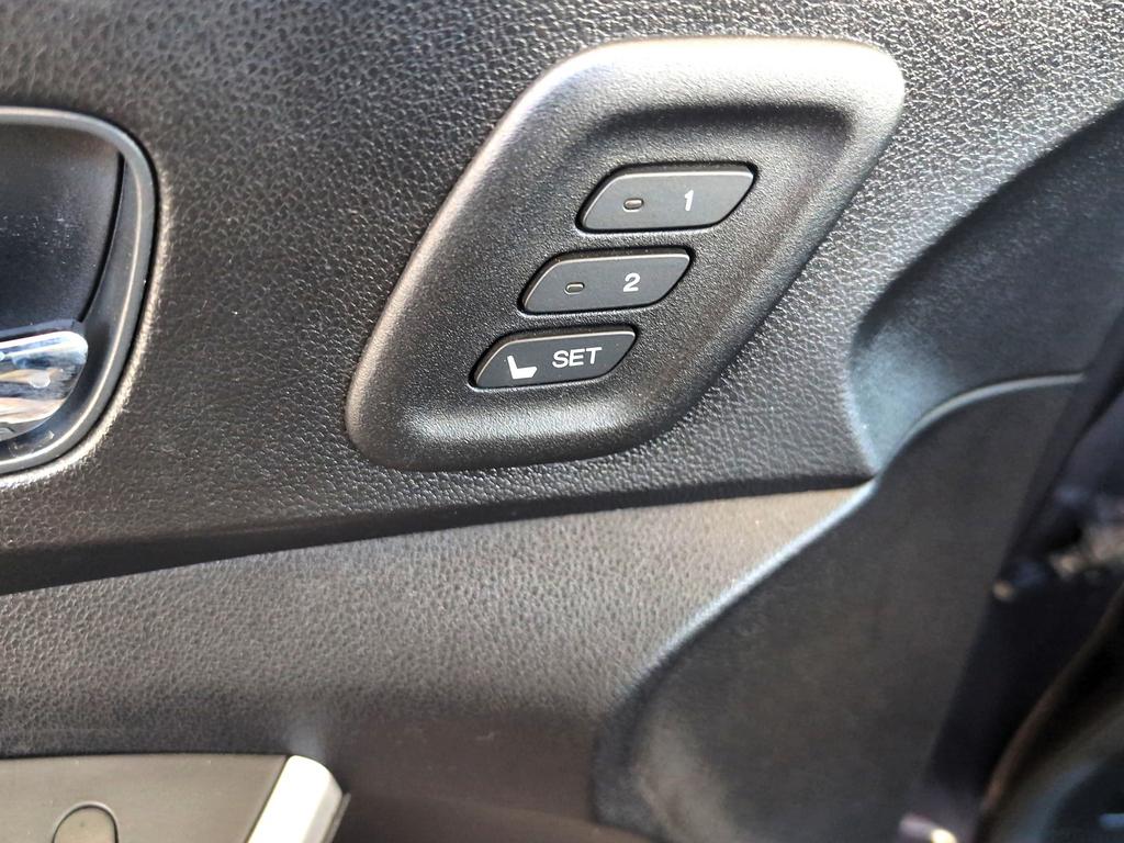 2015 Honda CR-V - $21,995