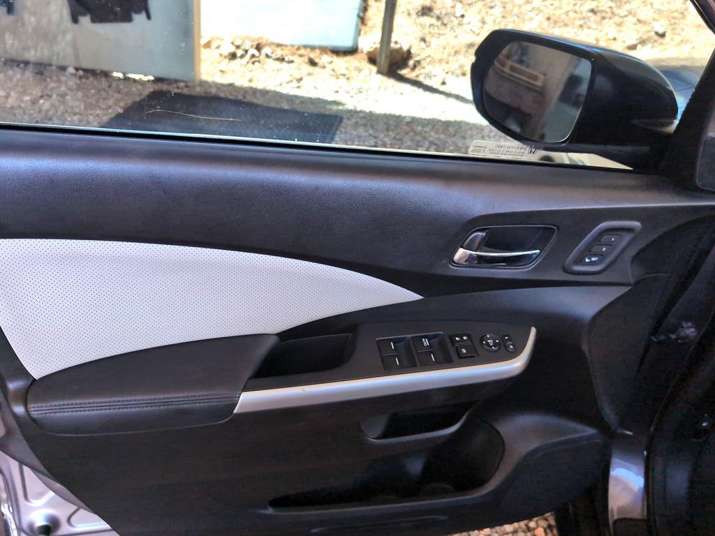 2015 Honda CR-V - $21,995
