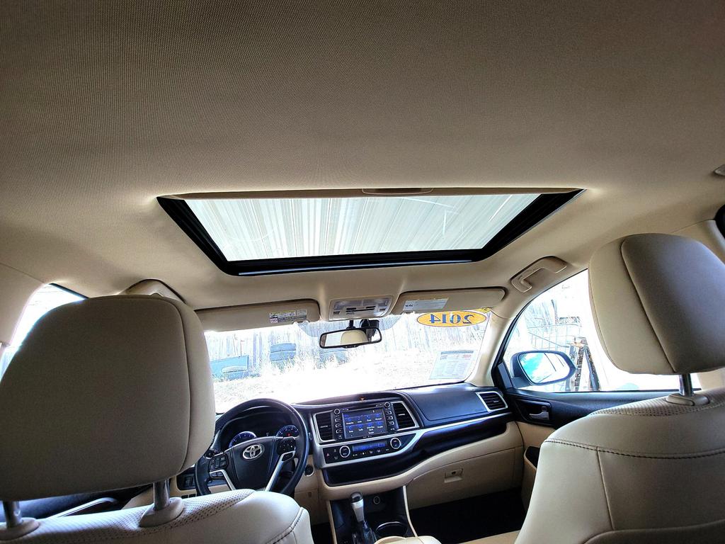 2014 Toyota Highlander Limited photo
