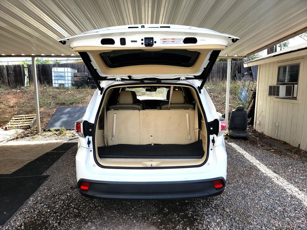 2014 Toyota Highlander Limited photo