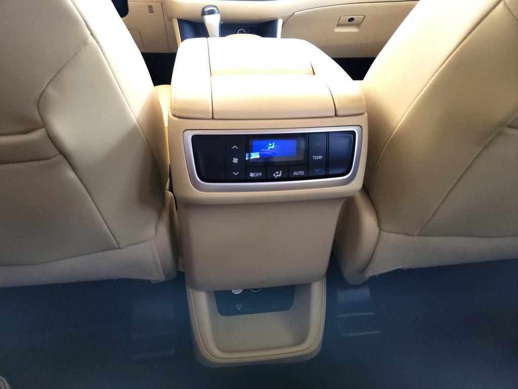 2014 Toyota Highlander Limited photo