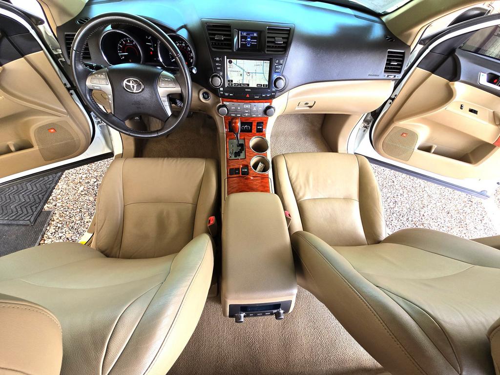 2008 Toyota Highlander Limited photo