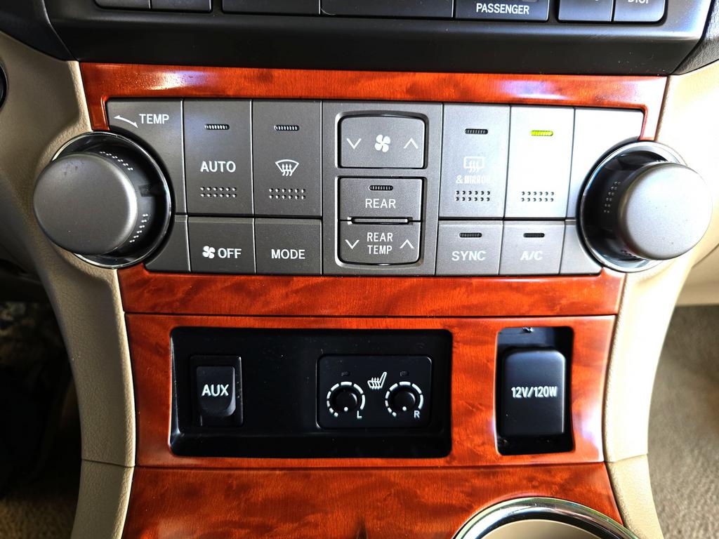 2008 Toyota Highlander Limited photo