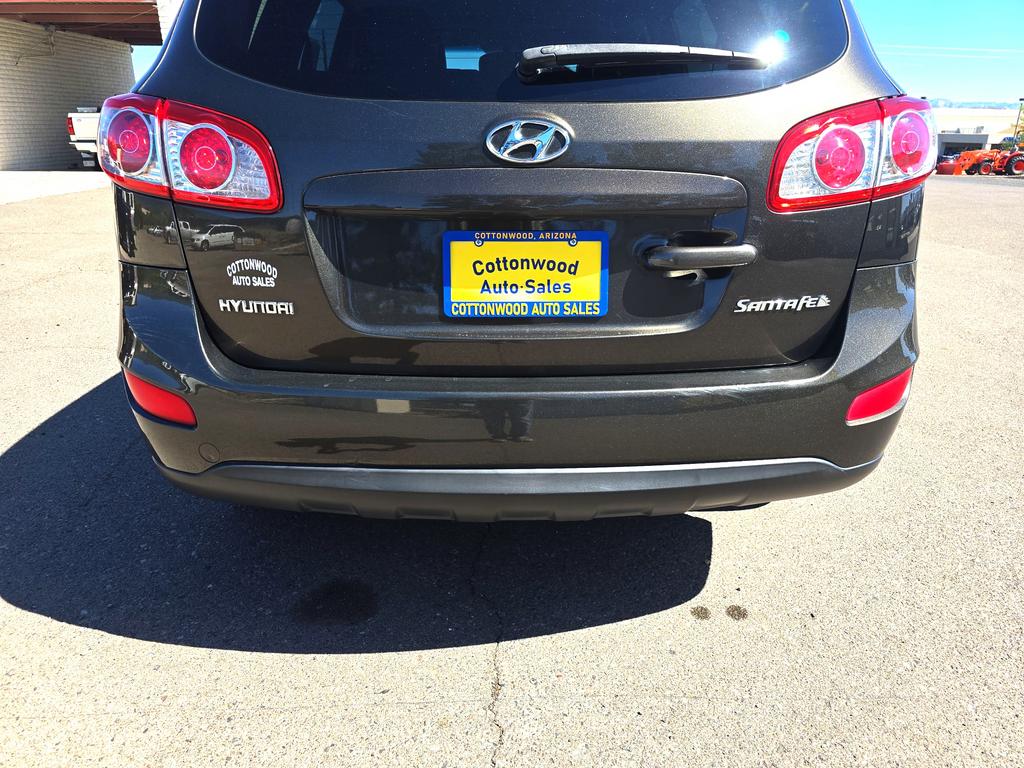 2011 Hyundai Santa Fe - $11,995
