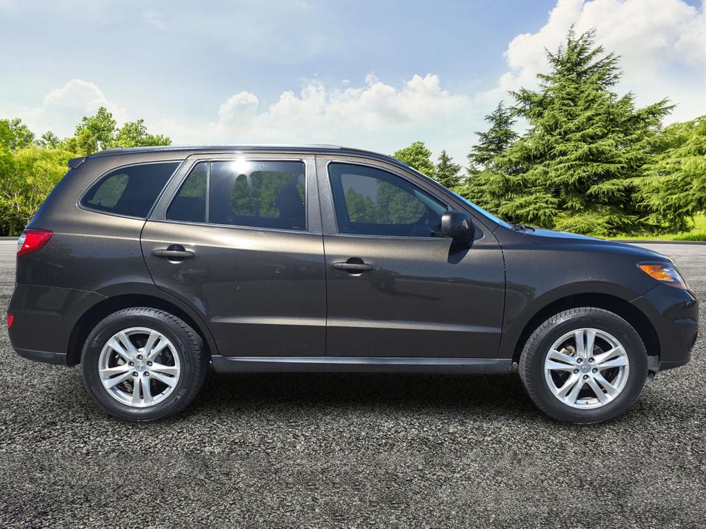 2011 Hyundai Santa Fe - $11,995