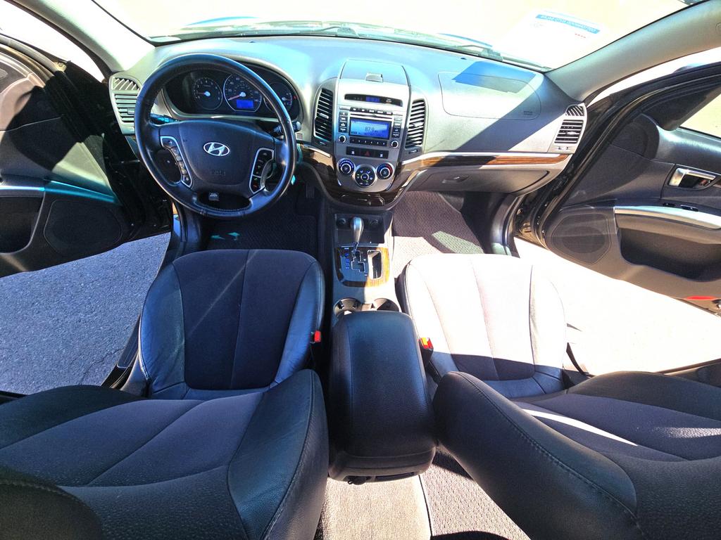 2011 Hyundai Santa Fe - $11,995