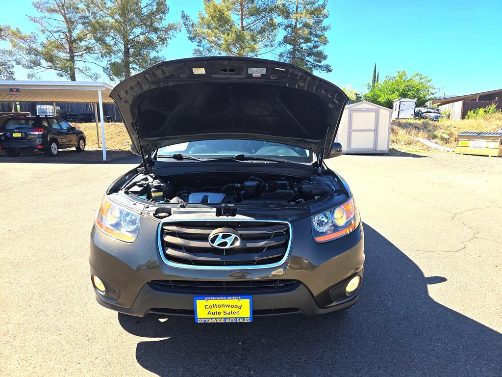 2011 Hyundai Santa Fe - $11,995