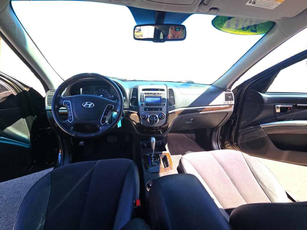 2011 Hyundai Santa Fe - $11,995