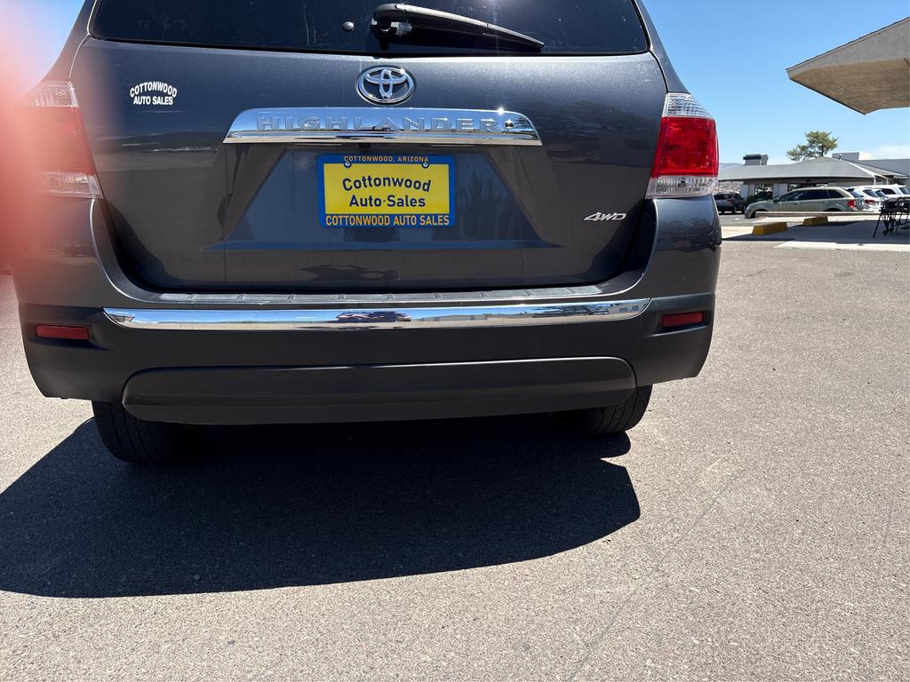 2011 Toyota Highlander - $19,995