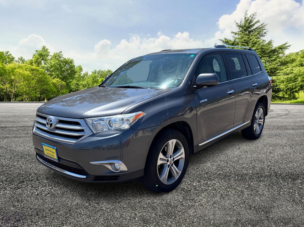 2011 Toyota Highlander - $19,995