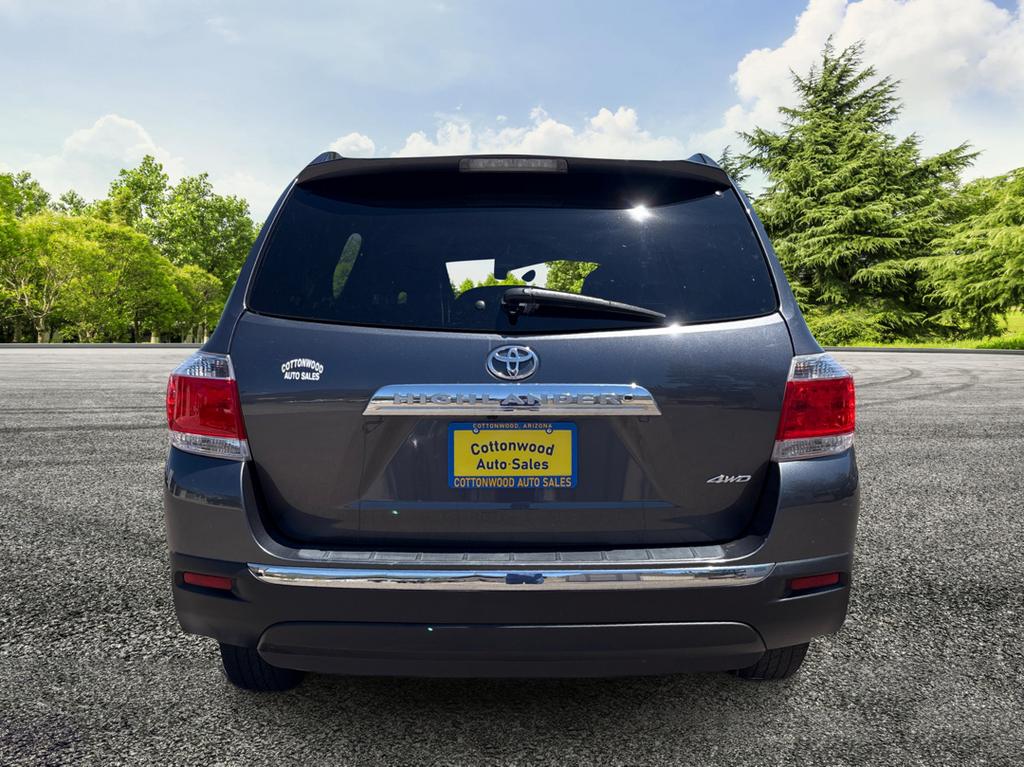 2011 Toyota Highlander - $19,995