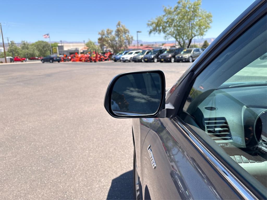 2011 Toyota Highlander - $19,995
