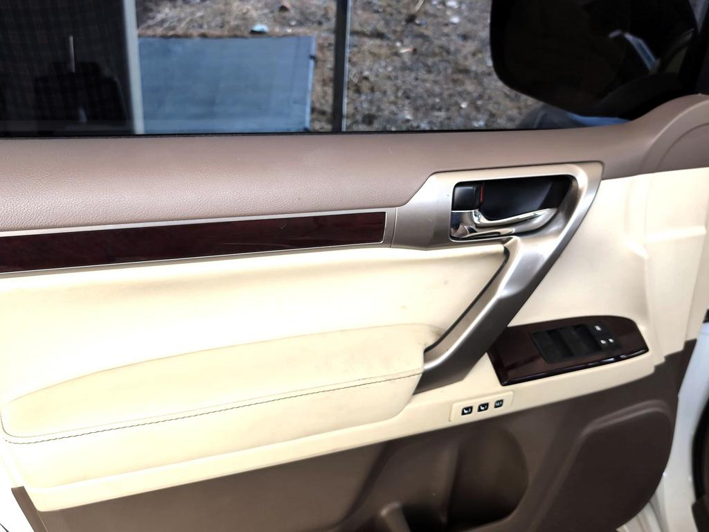 2015 Lexus GX - $27,995