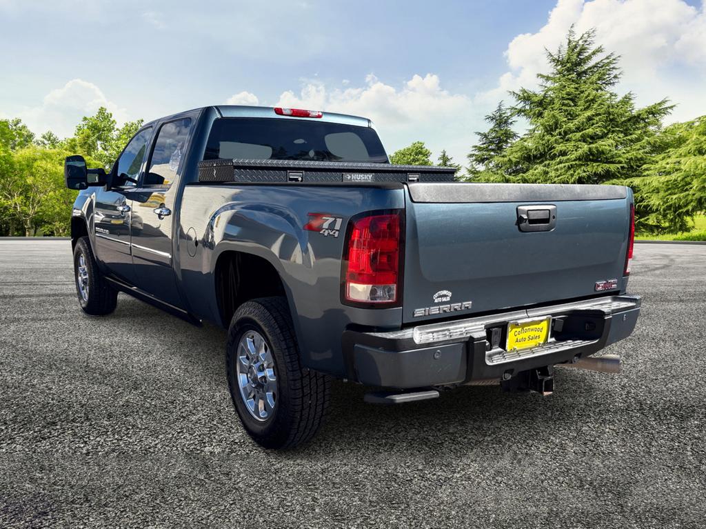 2011 GMC Sierra - $31,995