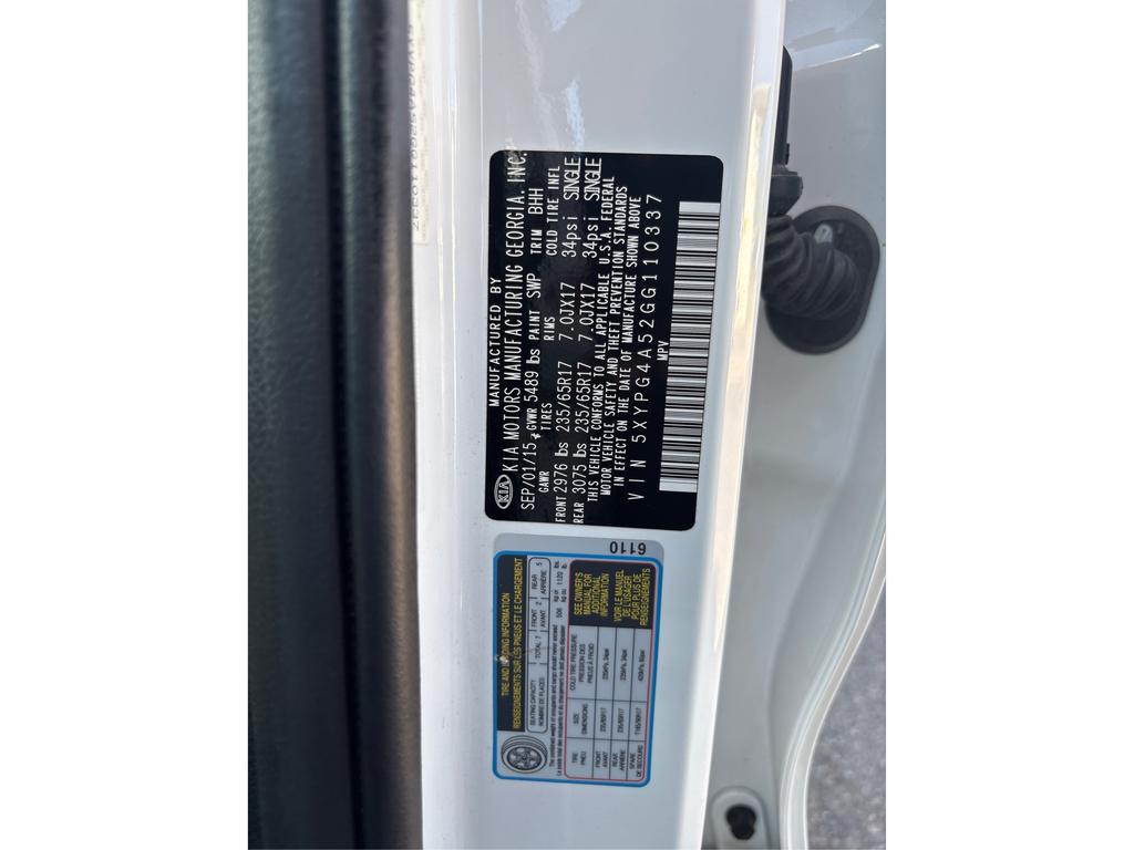 2016 Kia Sorento - $12,995
